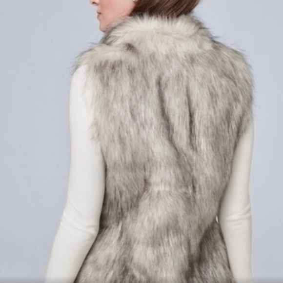 Luxurious soft fluffy fur vest - Picture 2 of 7